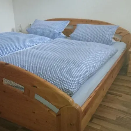 Piller * Hohenau