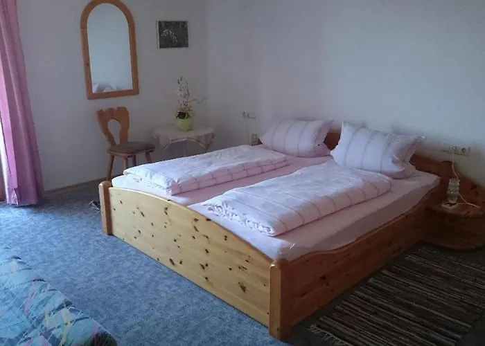 Piller Apartment *